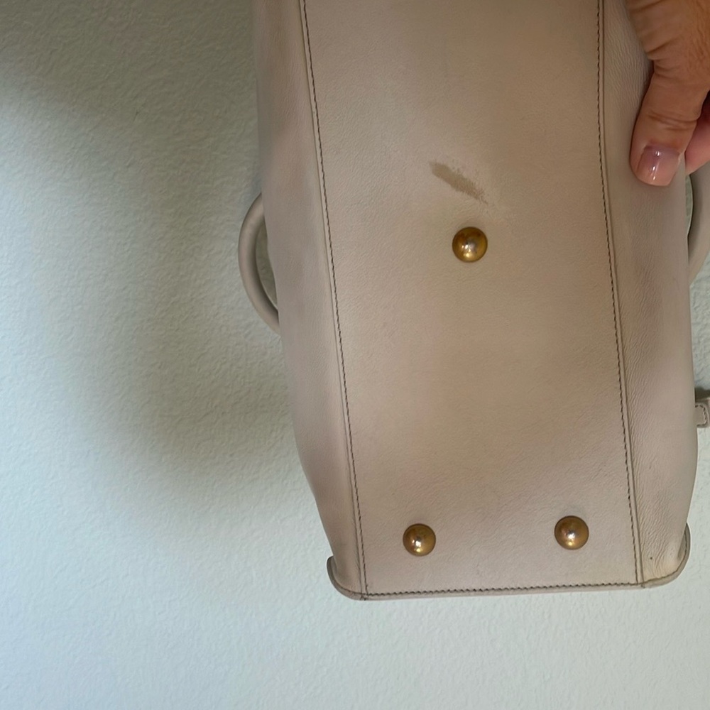 Yves Saint Laurent Cream Ligne Satchel with Gold Hardware - Picture 5 of 6